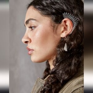 Free People, Birds Of A Feather Cocktail Earring- NWT!!